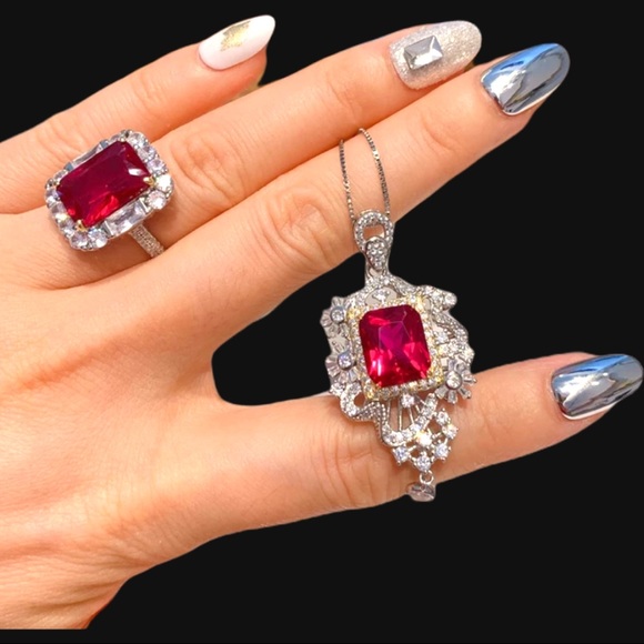 The Vony Swarovski Crystal 925 Silver Pendant Necklace - Picture 8 of 15